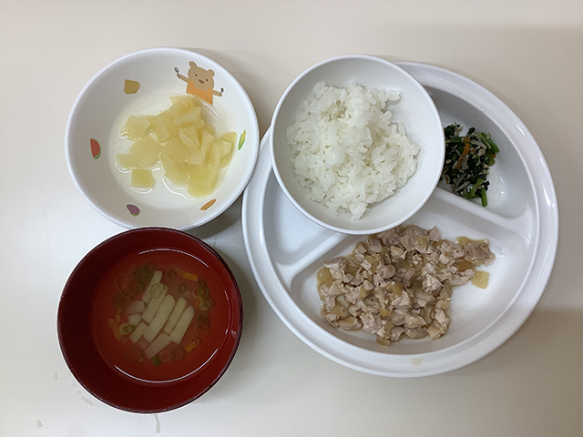 鶏肉のバタポン焼き